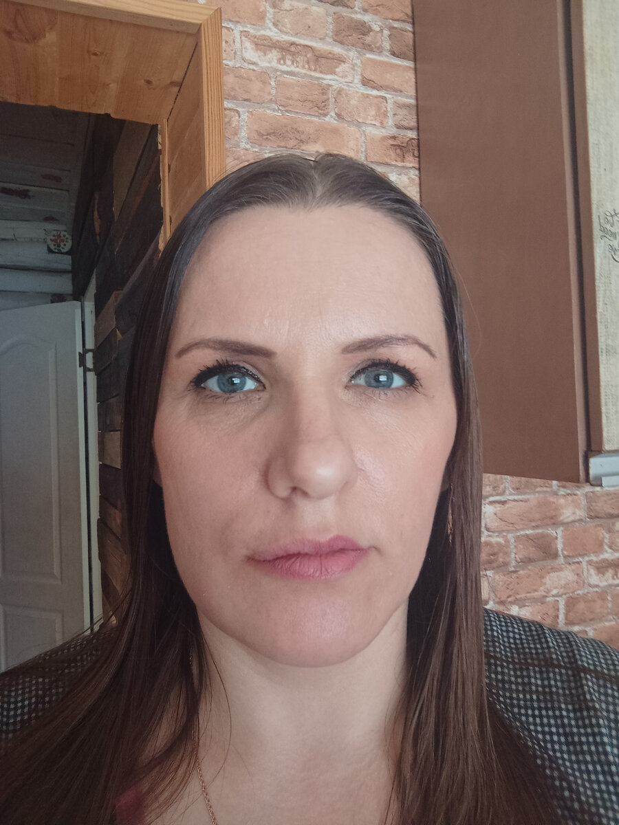 Вот такая я теперь красотка симметричная😂, только для обложки, блин))) 