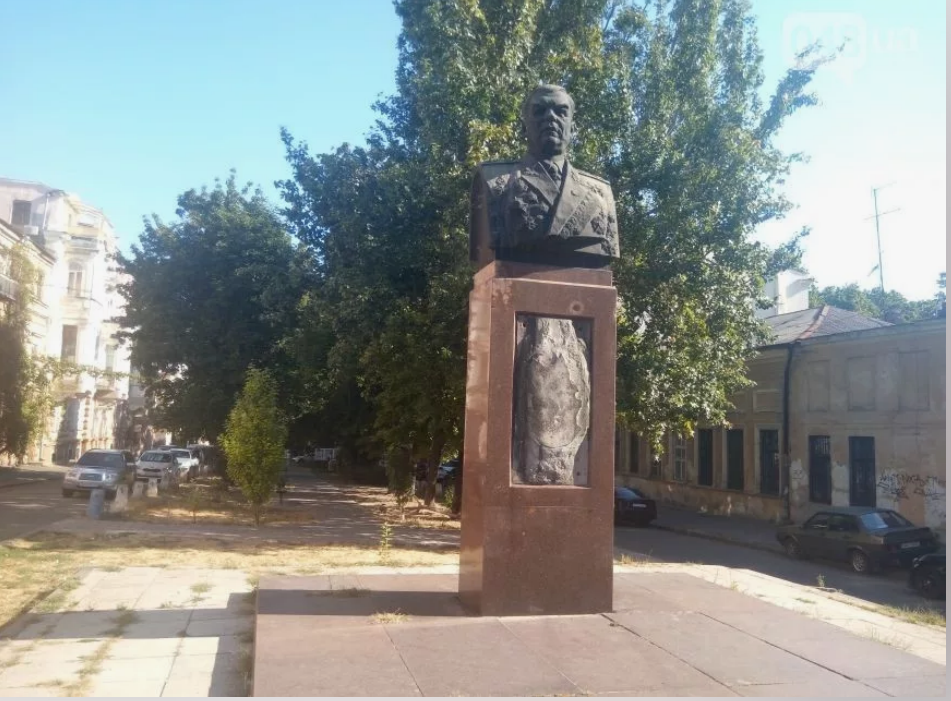 О попытках националистов победить маршала Малиновского в Одессе в XXI ...