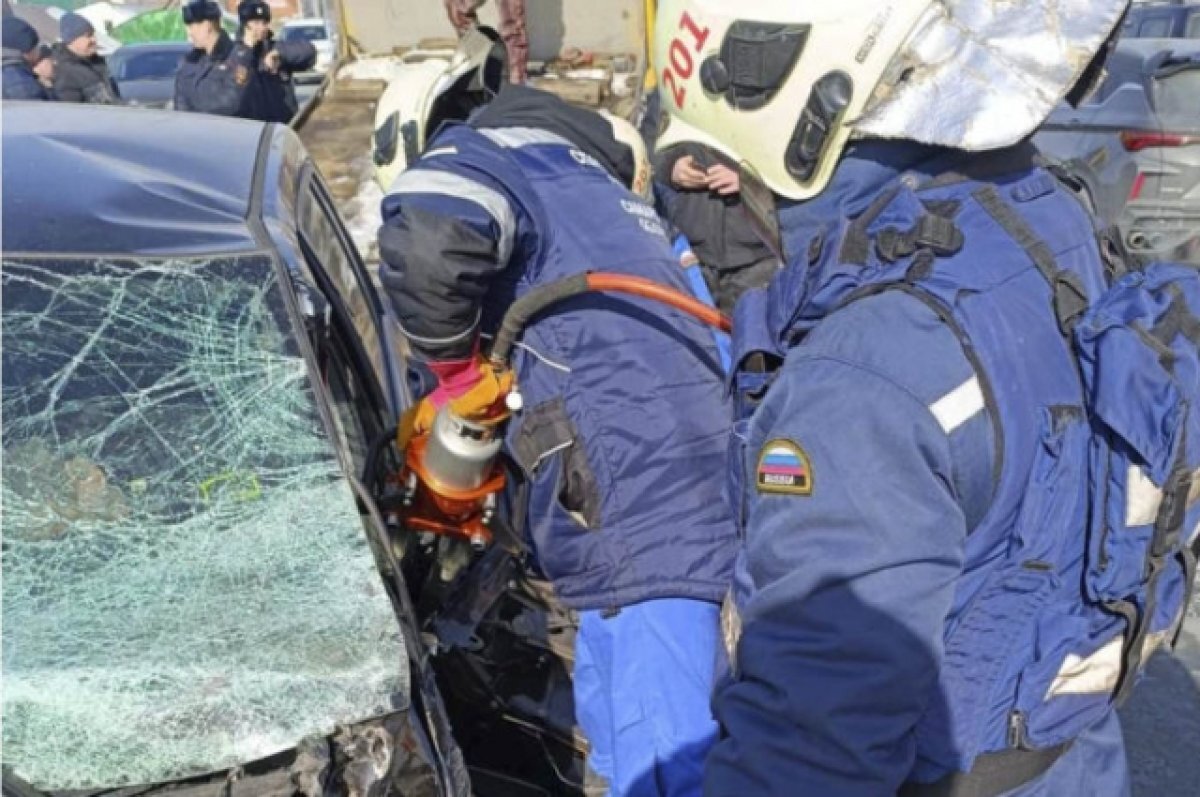    1 марта, под Самарой в столкновении 3 автомобилей погиб один из водителей