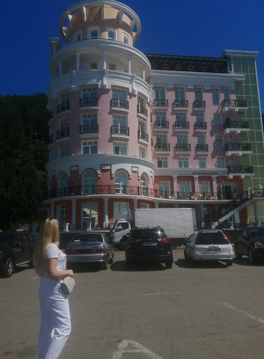 Листайте вправо, чтобы увидеть больше изображений