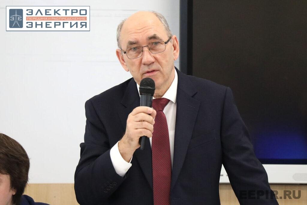 Электроника и наноэлектроника. Радиомеханик. Радиоэлектроника электротехника и энергетика. Радиоэлектроника электротехника и энергетика. Энергетики 2024.