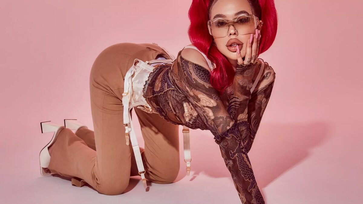     Инстасамка отказалась от выступления в Волгограде, сообщается в соцсети на страничке, посвященной концерту.