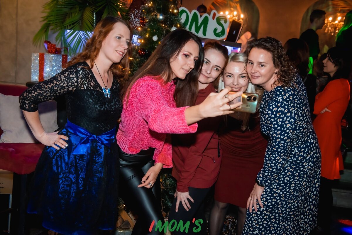 Наша команда на игре IMOM'S