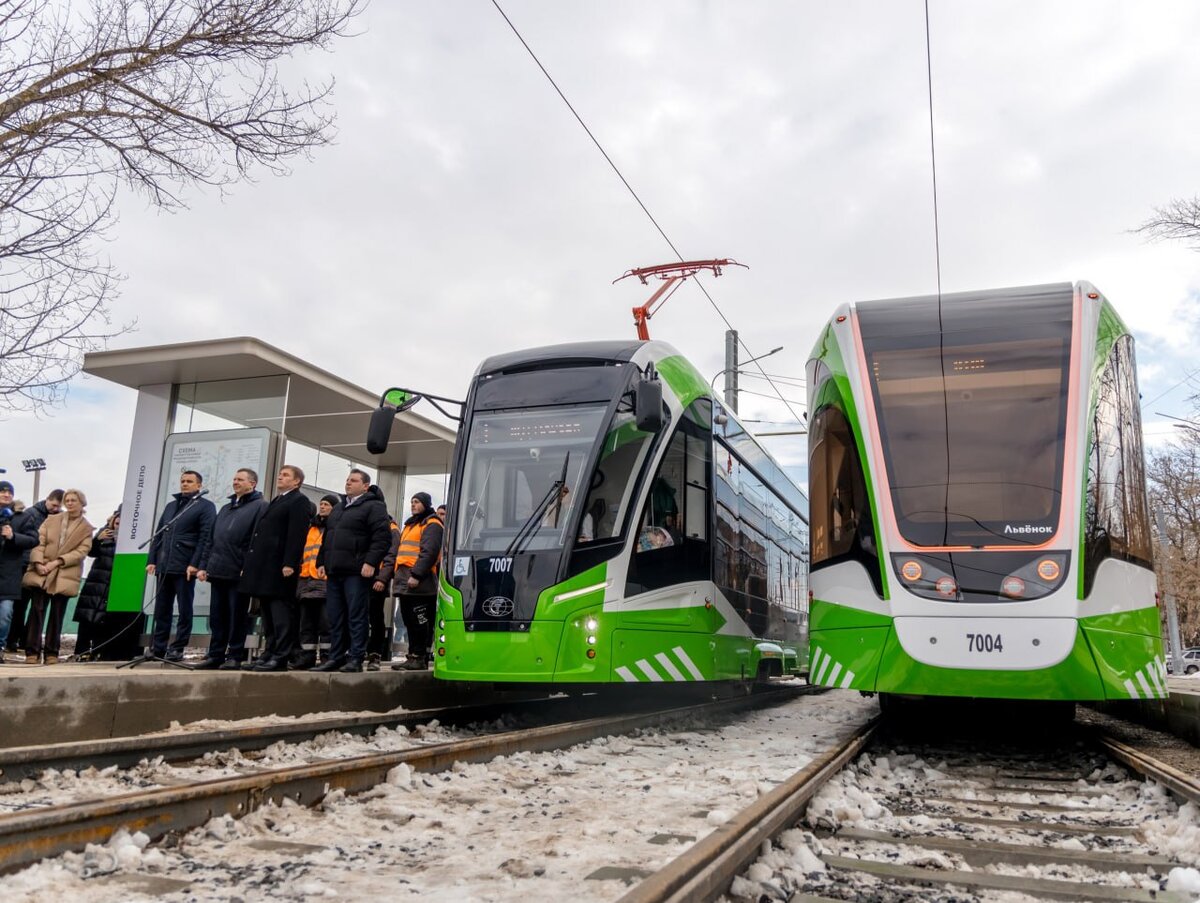    Сегодня в Курске торжественно запустили движение нового трамвая "Львенок"