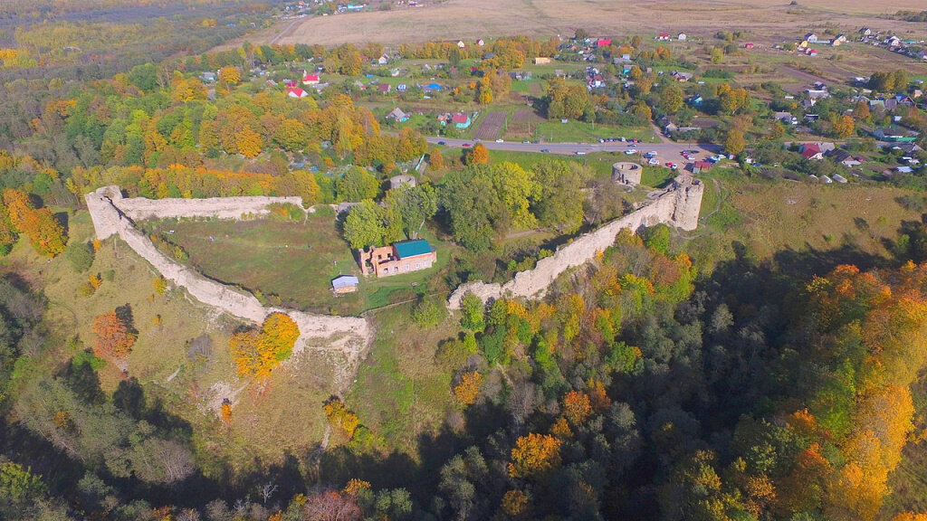 Копорье / Фото: ru.wikipedia.org / Андрей Бобровский, CC BY 3.0