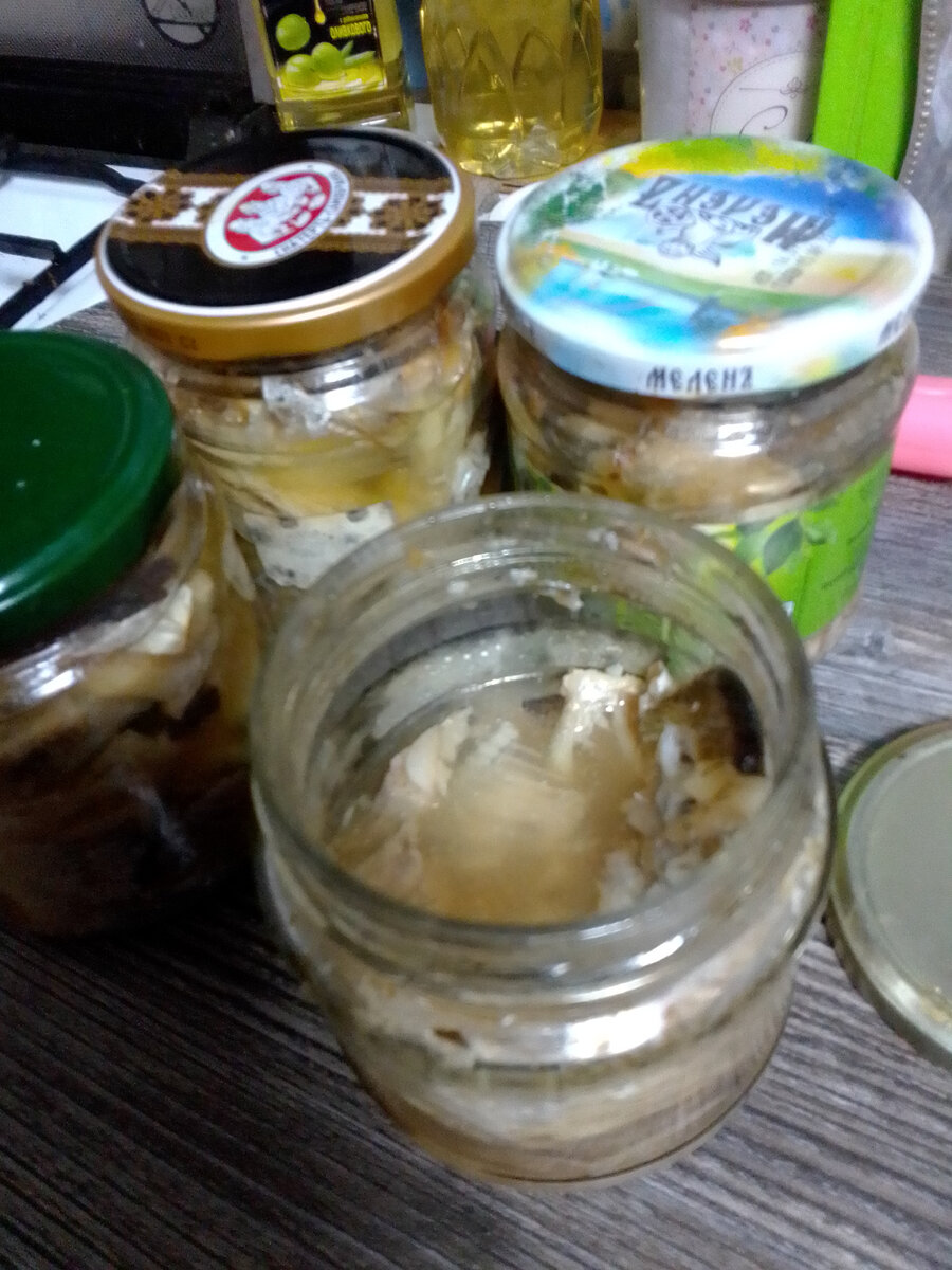 готовые консервы из подлещика в духовке.