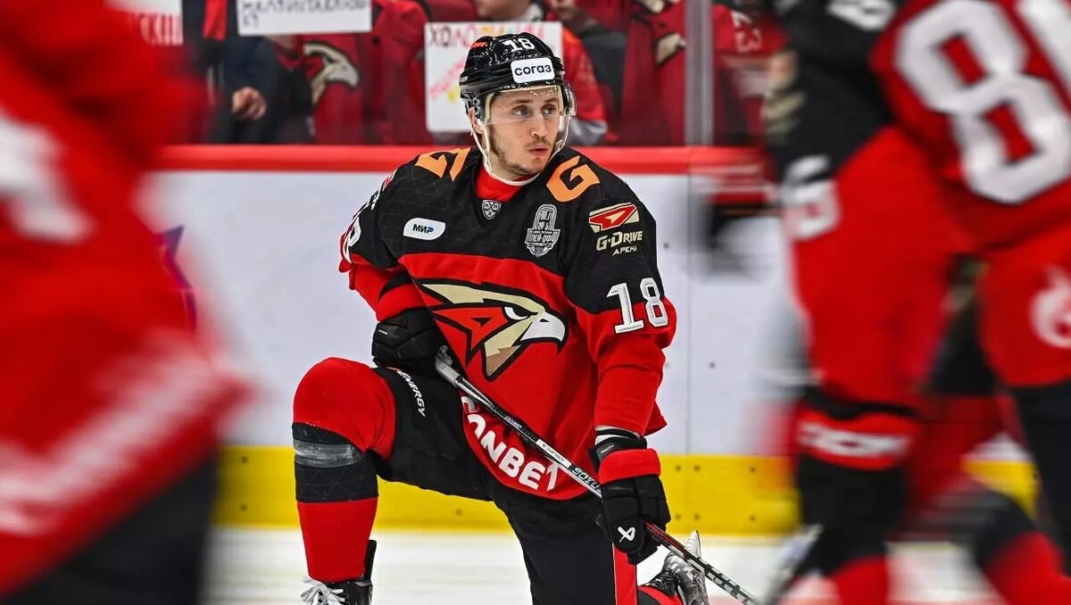     У омичей шайбы забросили Сергей Бойков, Николай Прохоркин, Рид Буше, Иван Игумнов, Михаил Гуляев.