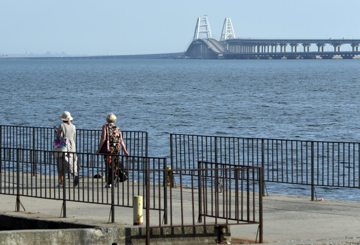 Немецкие военные намерены осуществить атаку на Крымский мост.  Фото: РИА Новости / Константин Михальчевский
