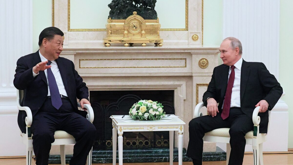 Из открытых источников в интернете. Глава КНР Си Дзиньпин и президент РФ Владимир Путин. 