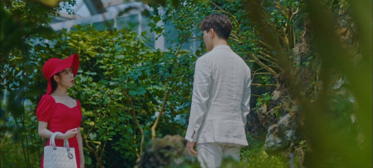 аксессуары тоже подобраны