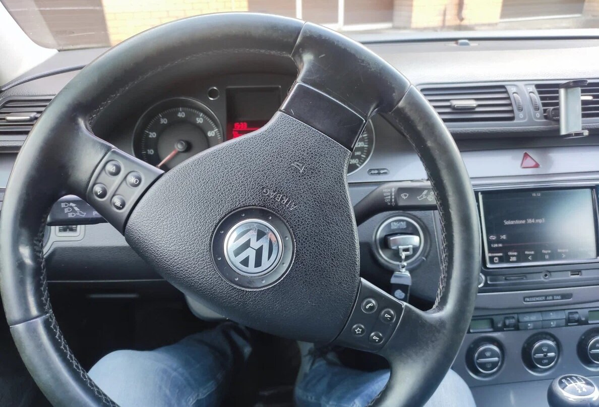 Вид со стороны водителя.