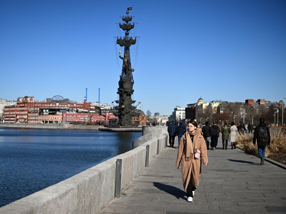    Теплая погода в Москве© РИА Новости / Павел Бедняков