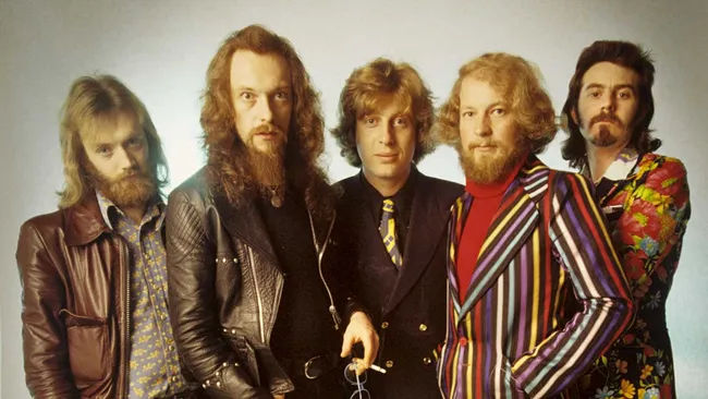Jethro Tull в 1972 году. Слева направо: Джон Эван, Иэн Андерсон, Барри Барлоу, Мартин Барре, Джеффри Хаммонд. фото: Гейсберт Ханекроут/Getty Images