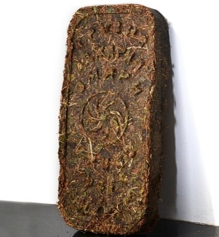 Зелёный Грузинский прессованный чай, из интернета.