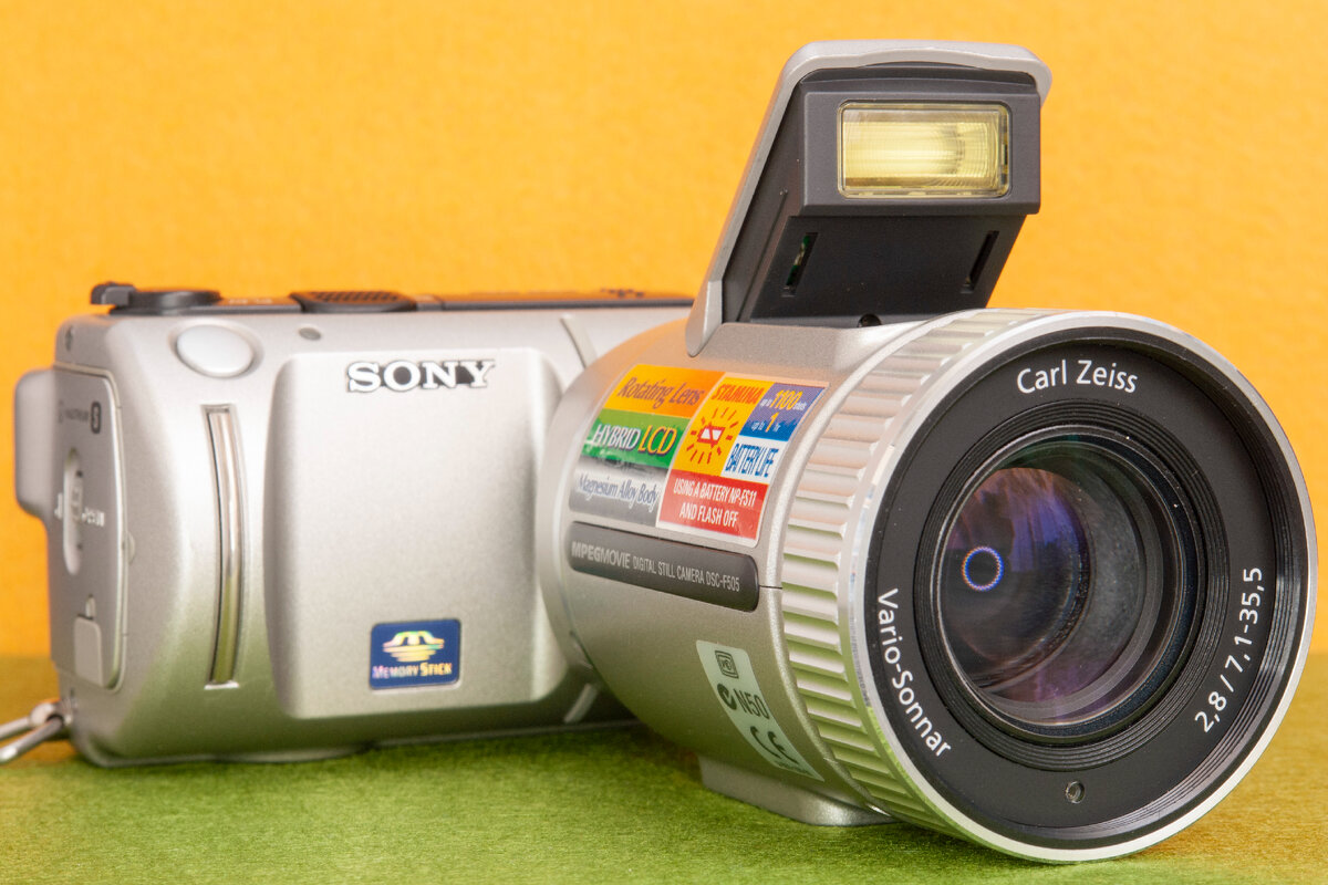 Sony Cyber-shot DSC-F505