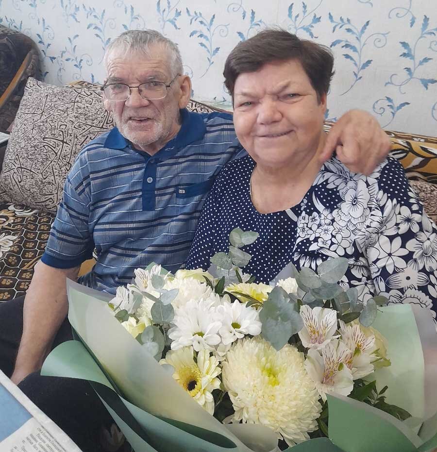 Василий и Антонина Субботины в день золотой свадьбы