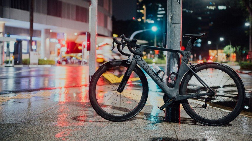 Уникальный городской транспорт — велосипед.