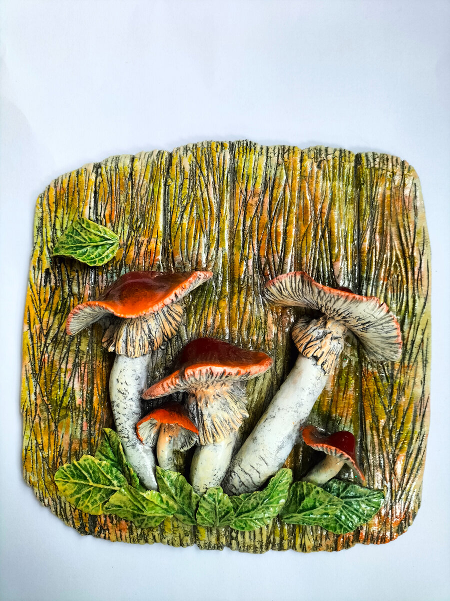 От вещей ручной работы веет теплом.Ведь мастерицы вкладывают частицу души в своё изделие.