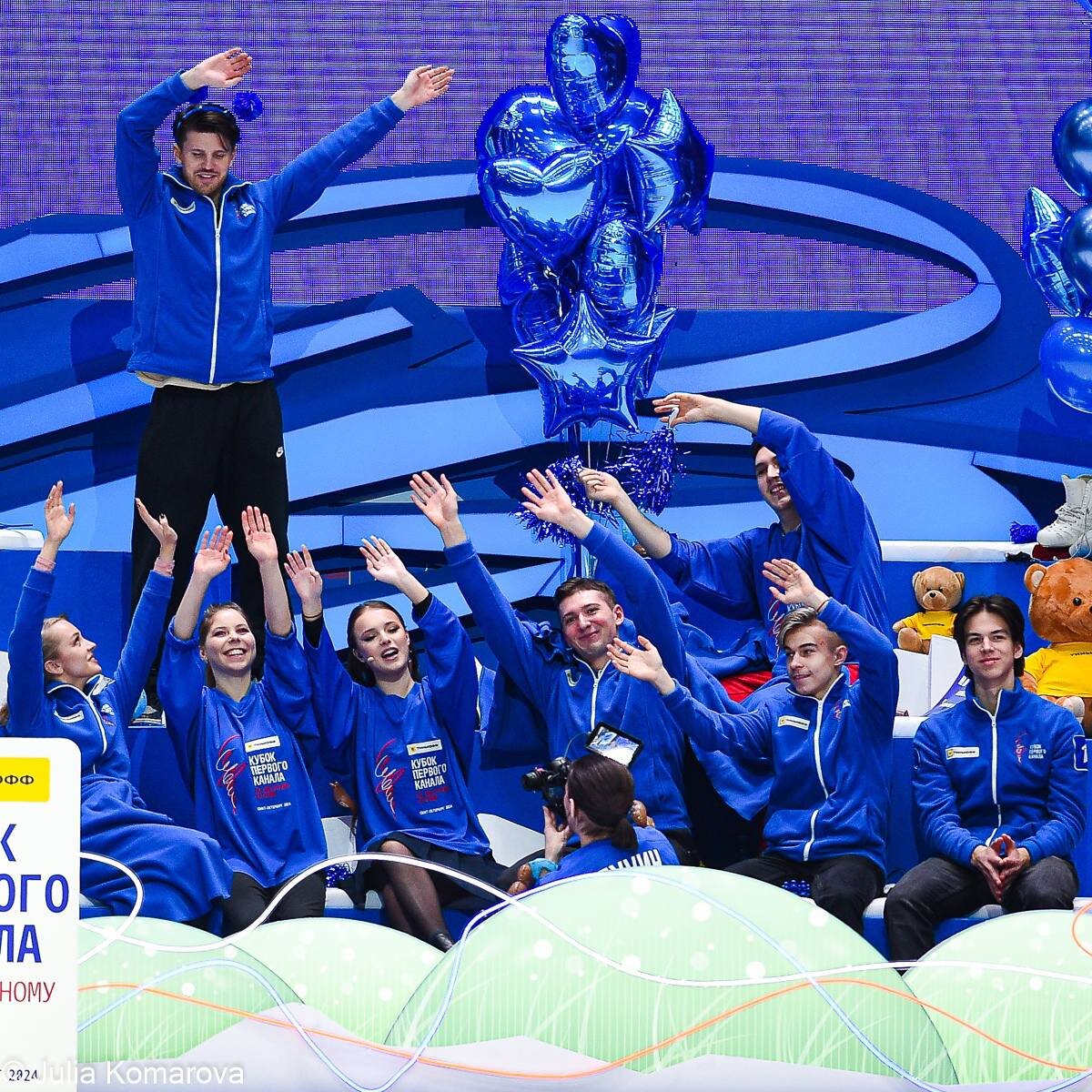 сайт первого канала фигурное катание. фигуристы соревнования face decor. фигурное катание кристалл южно сахалинск. кристалл южно-сахалинск фигуристки. командные соревнования по фигурному катанию на олимпиаде.