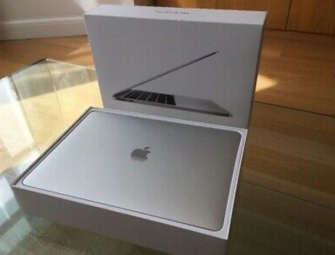 Macbook pro m3 москва. Apple MACBOOK Pro 13 m1. Apple MACBOOK Air 13 Silver. MACBOOK Pro 13 m1 Silver. MACBOOK Pro 13 2020 Silver.
