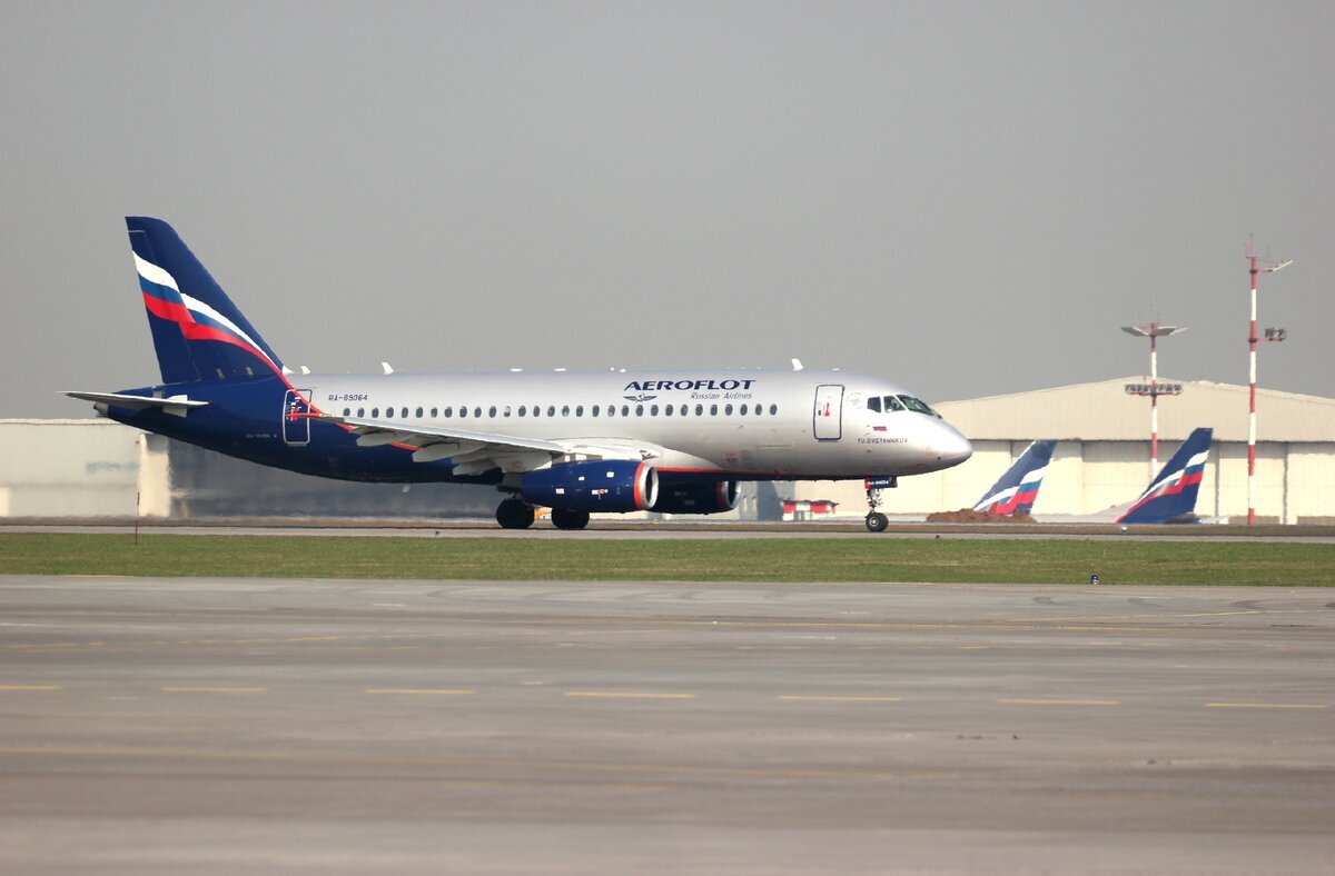 Суперджет в ливрее «Аэрофлота»