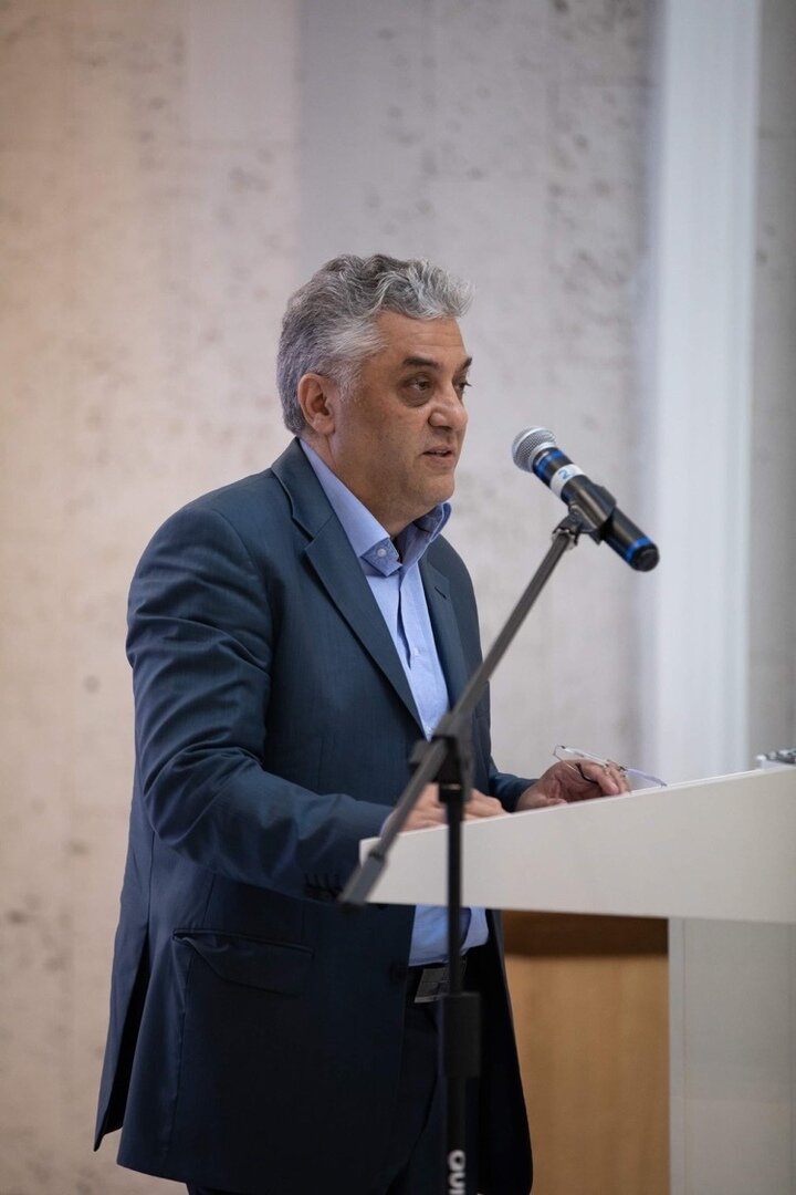 Владимир Чеботарев.