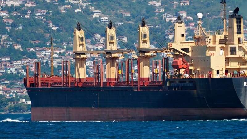    Хуситы отправили ко дну британский сухогруз Rubymar в Красном море