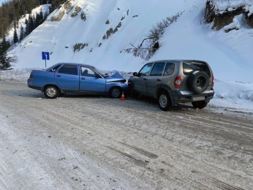    ДТП на Улаганском тракте. Источник: 04.мвд.рф