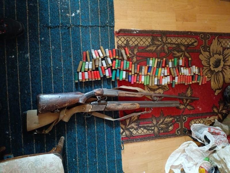    Полицейские Нягани изъяли у местных жителей более килограмма взрывчатых веществ