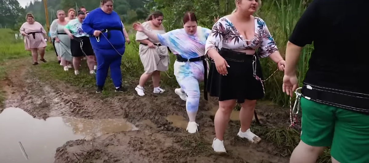 Скрин "Большие девочки"