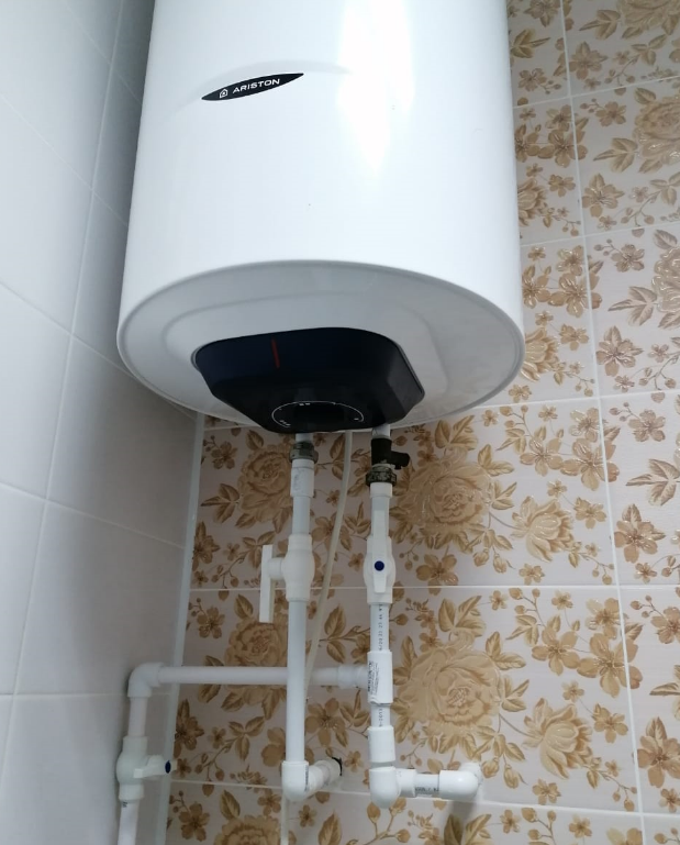 Не работающий водонагреватель на объекте, требующий замены тена.