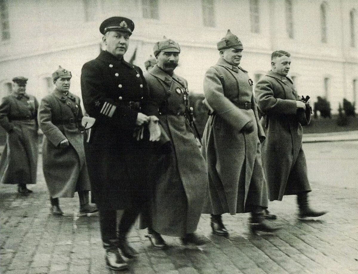 Молодой красный Маршал. Тухачевский последний.