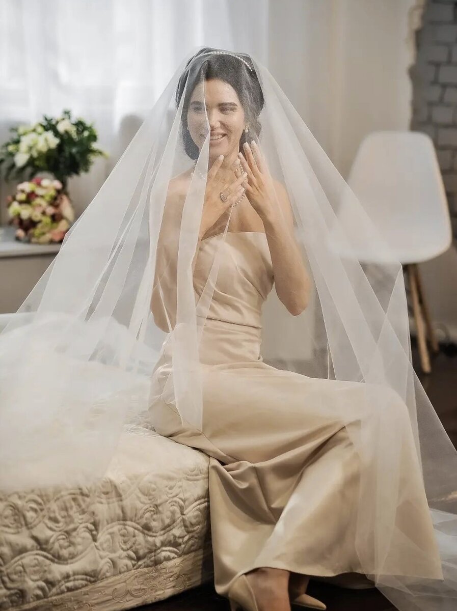 Четыре невесты и жениха. 3 невесты 3 жениха. 3 невесты 3 жениха. Жених и невеста. 3 невесты 3 жениха.