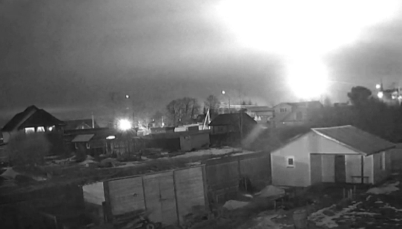 Вечером 2 марта над Финским заливом развернулась очередная неприятная ситуация, ставшая предметом обсуждения среди жителей Ломоносовского района Ленинградской области.-7