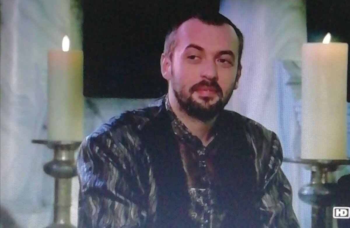 Ибрагим прочитал послания от Сулеймана и Хюррем