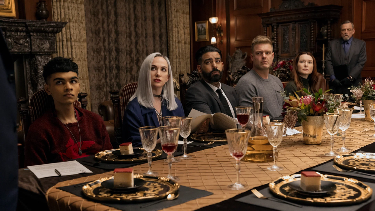 - Название сериала: Падение дома Ашеров 2023 - Кадр из сериала.