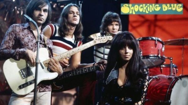 Shocking Blue в своем втором составе - уже с Маричкой Вереш, но еще с первым бас-гитаристом Клаасом ван дер Валом (Klaasje van der Wal)