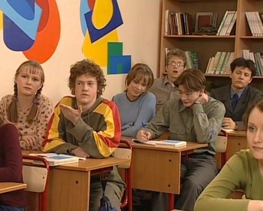 Сериал "Простые истины". Много современных актеров начинали именно с него. Источник фото Яндекс картинки.