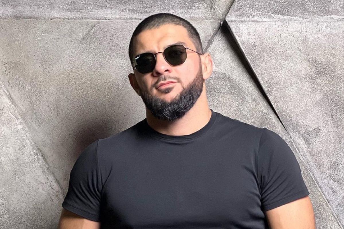 Ислам Итляшев