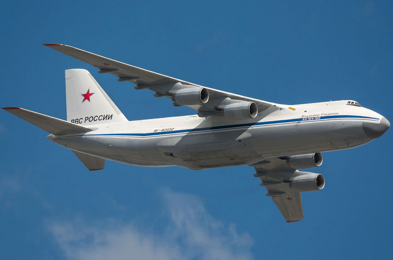 Ан-124-100