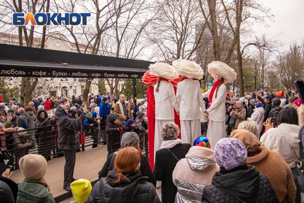    teatr_larambla_cvety_rostov_pushkinskaya_vesna (1)