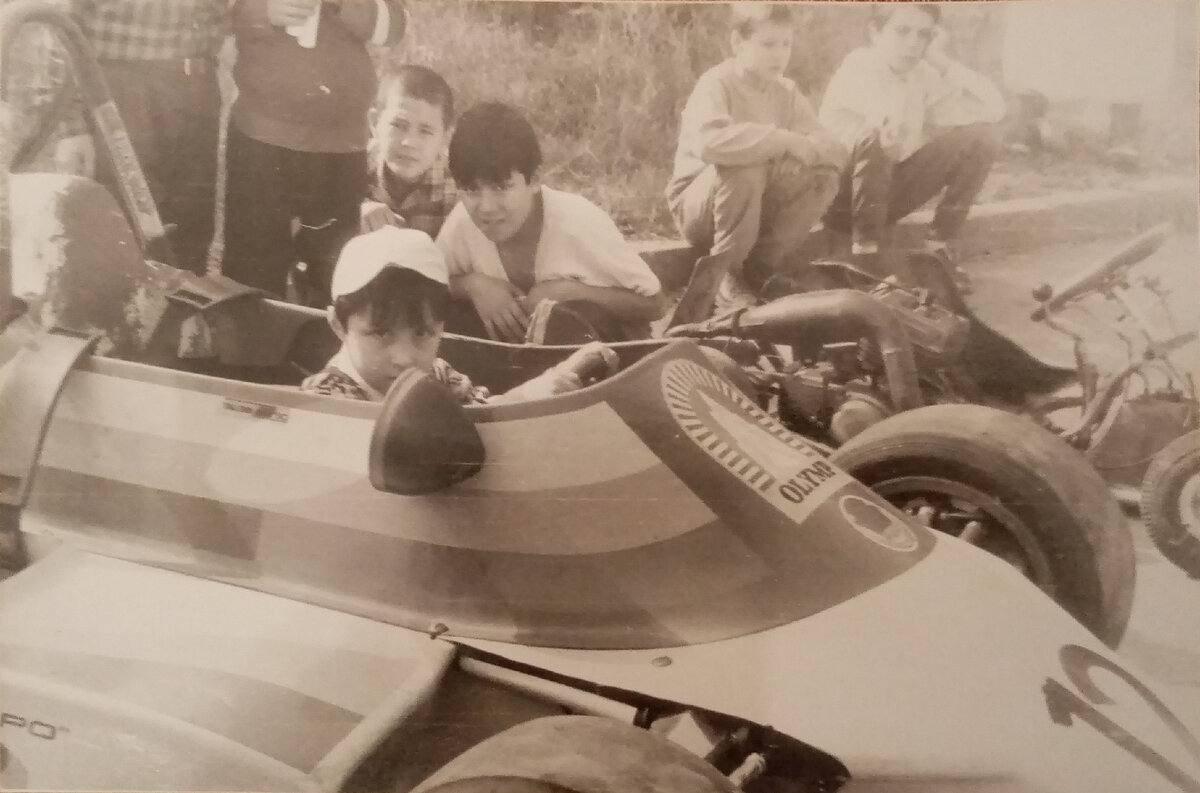 Гоночный автомобиль "Эстония". Из личного альбома автора