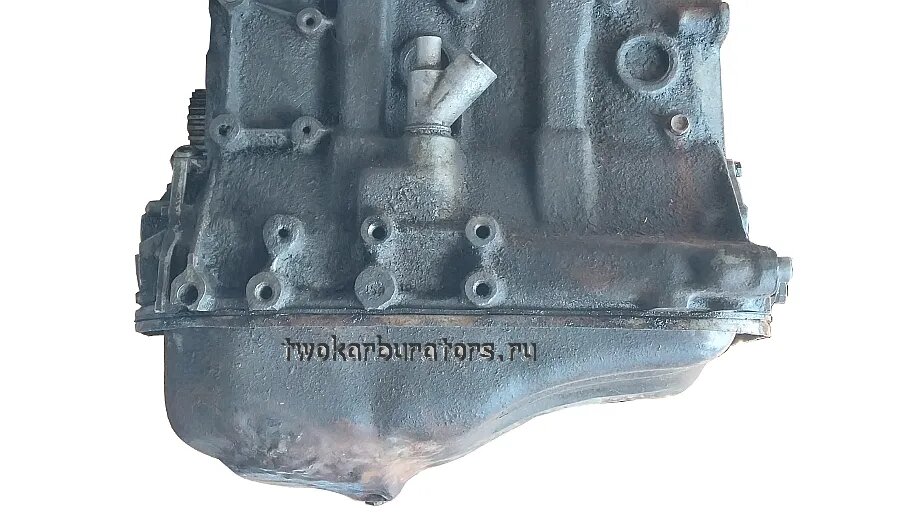Картер двигателя автомобиля