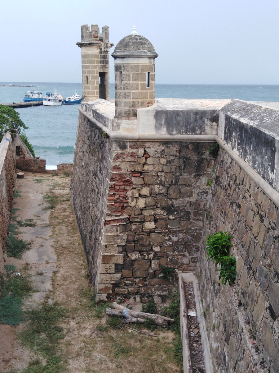 Сан Карлос де Борромео. Фото автора. 