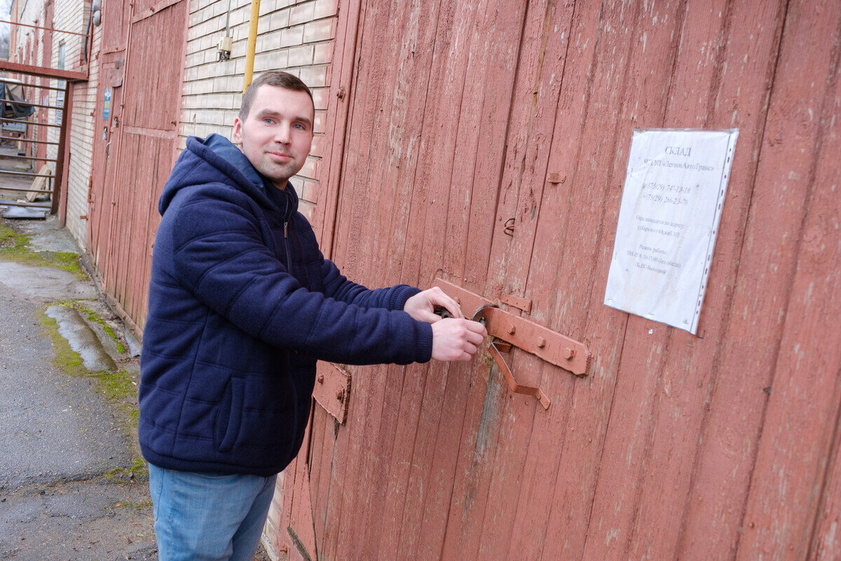 Работал на селе и стал блогером. Бывший автомеханик торгует в Гродно  запчастями и собирает миллионы просмотров в TikTok | Новости Гродно s13.ru  | Дзен