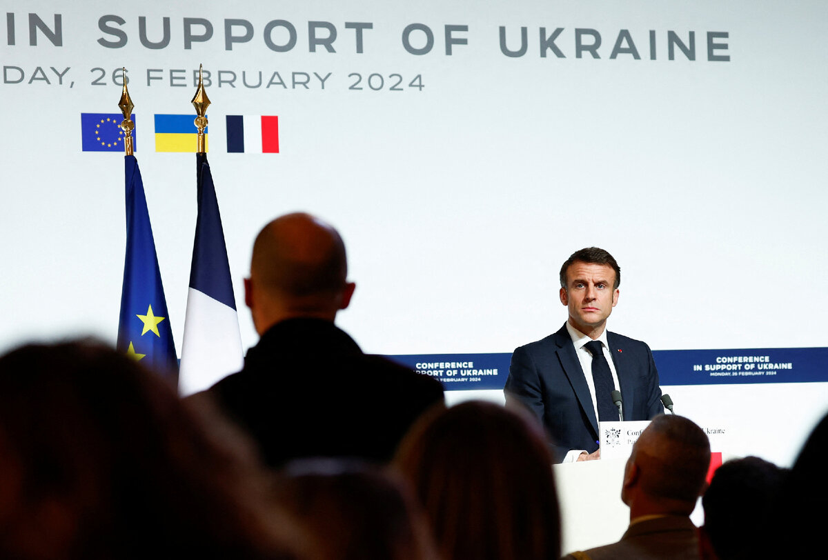 Макрон выступает за отправку войск на Украину.