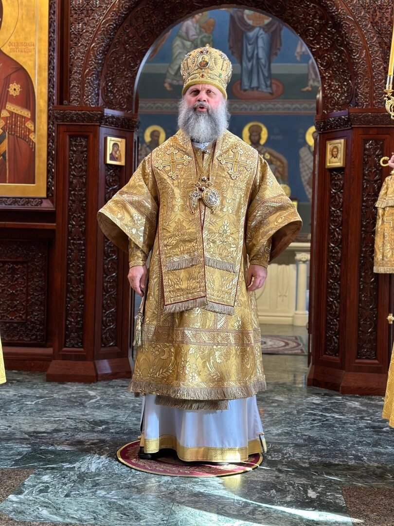 Что написано на успенской церкви. Церковь успения пресвятой богородицы ставрополь. Храм успения пресвятой богородицы (блокадный храм). Храм белгорода описание. Звонница успенского собора ростовского кремля.