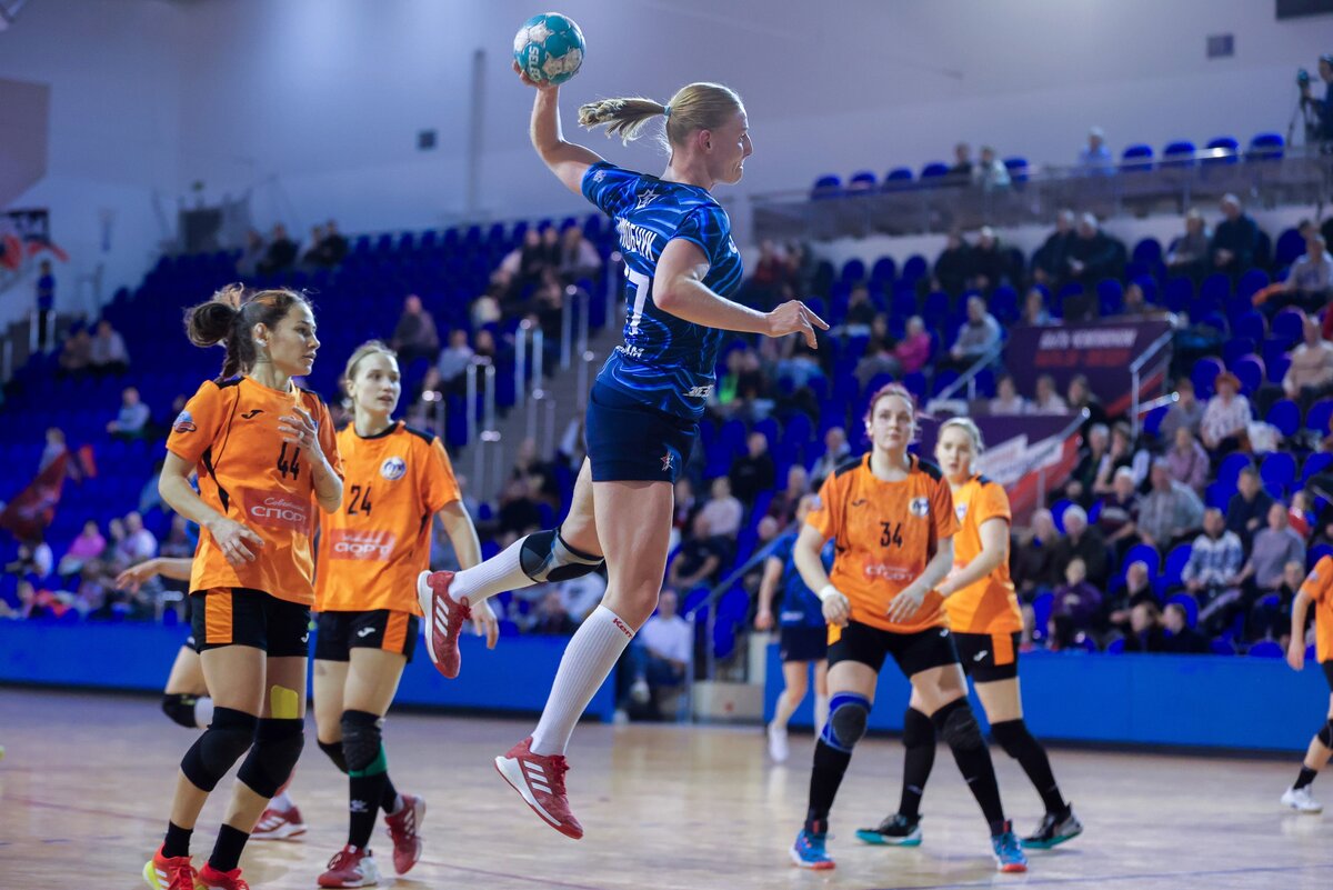 Единственная трибуна не позволяет "Звезде" принимать матчи главного еврокубка