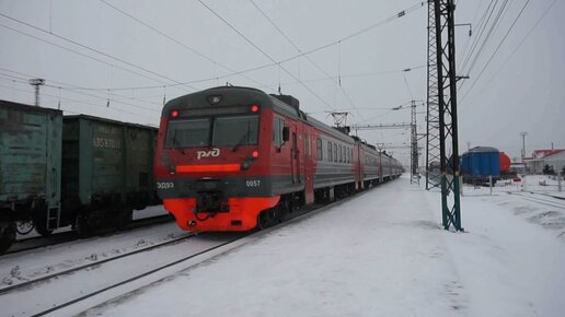 Электропоезд ЭД9Э-0057. Покатушки от Присягино до Развилки +ЭДТ и отправление.