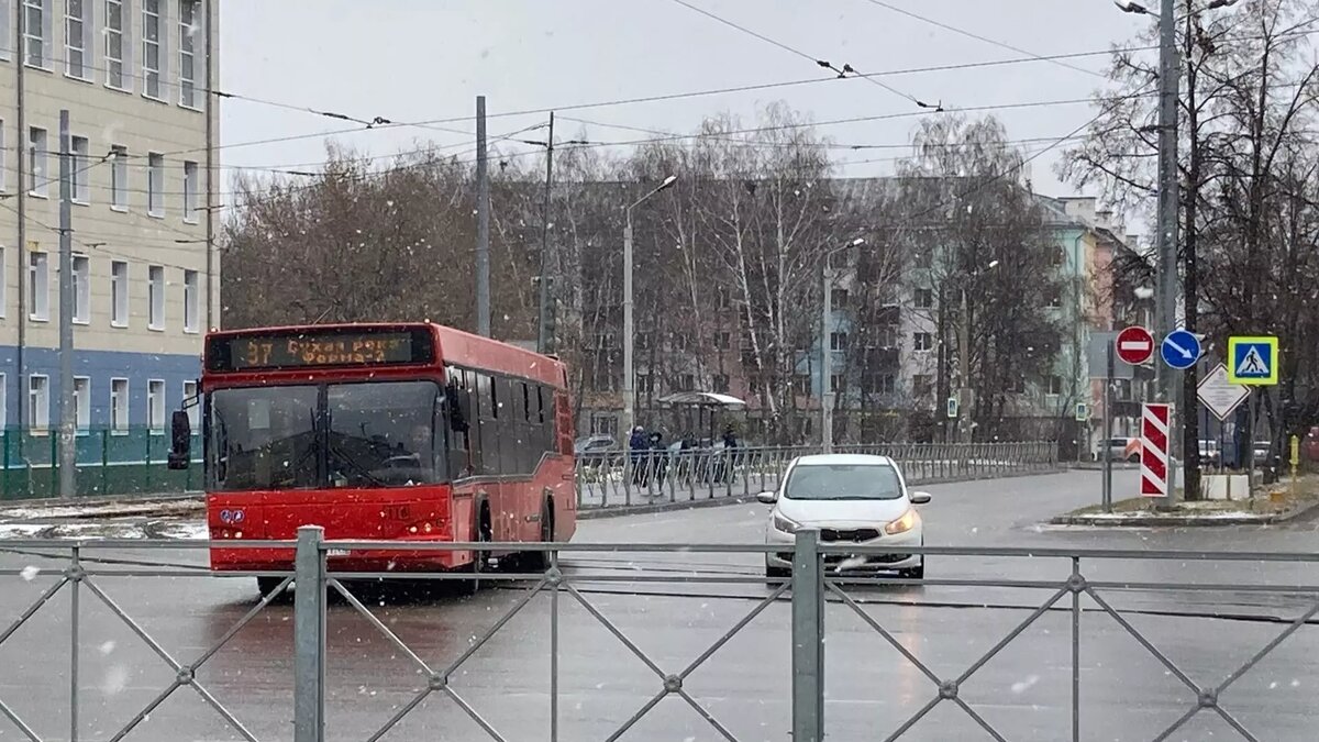     В крупных городах все чаще критикуют общественный транспорт. О том, в чем же причина своим мнением с Inkazan поделился генеральный директор транспортной компании ООО «Горизон-Тур» Александр Зубец.